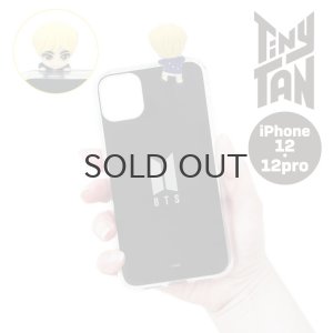 画像1: 【70%OFF】TinyTAN  フィギュアミラーiPhoneケース(JIN)【iPhone12/12Pro】【KiNiNaRu/きになる】公式グッズ TinyTAN キャラクターグッズ通販